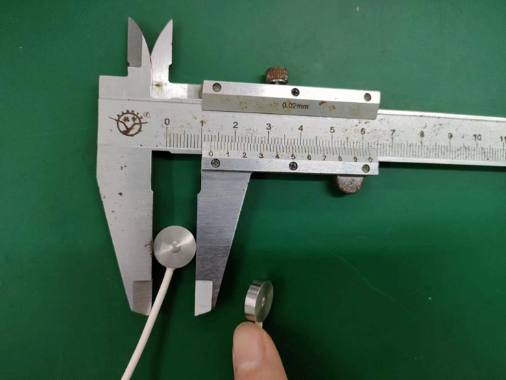 微型測力傳感器在鋰電池電解液稱(chēng)重的應用